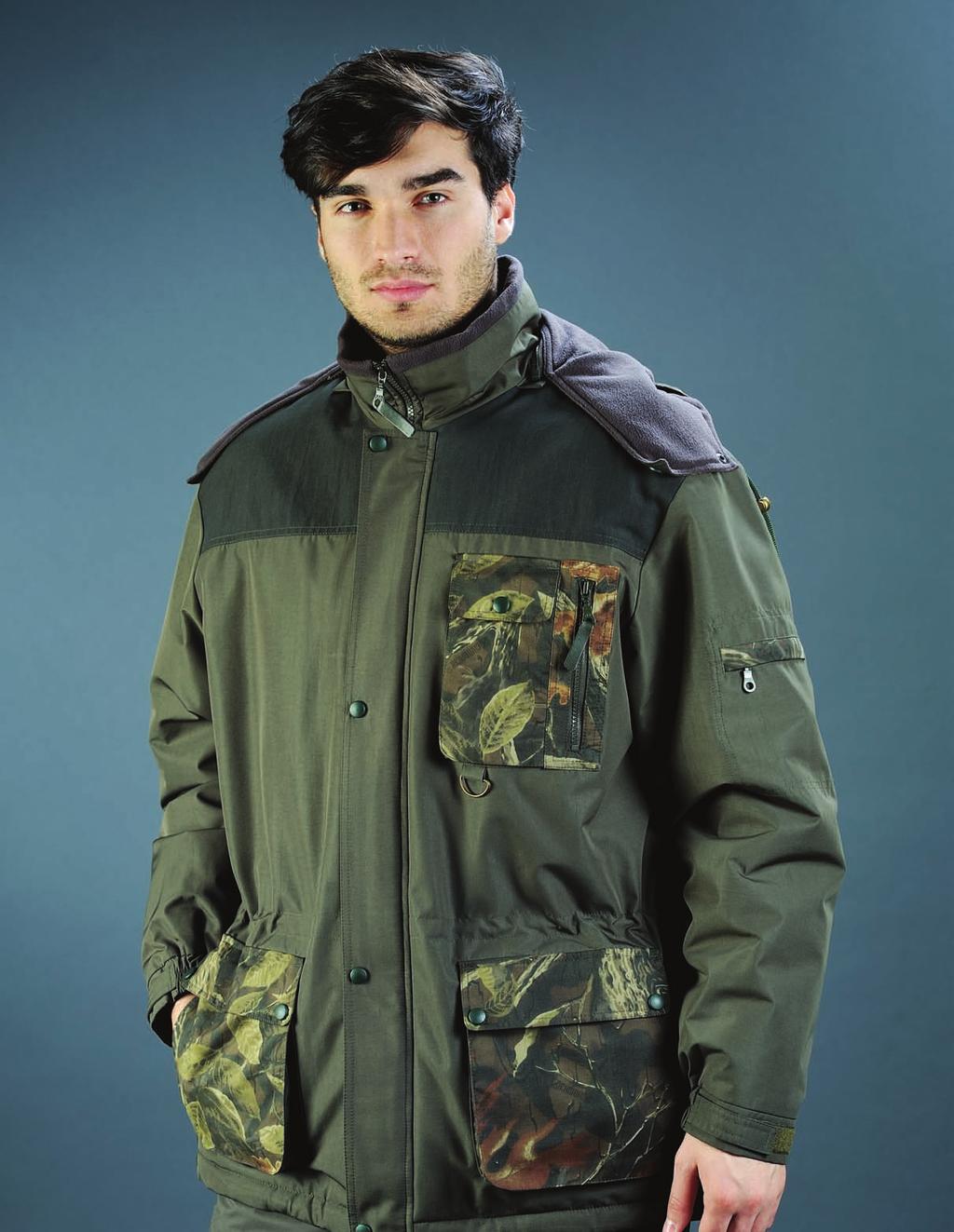 HUNTING WINTER JACKET CODE 10-1242 Functional pockets in camouflage fabric closed with buttons Shoulder and side areas with high resistant fabric Adjustable cuffs Zippered sleeve pocket Adjustable