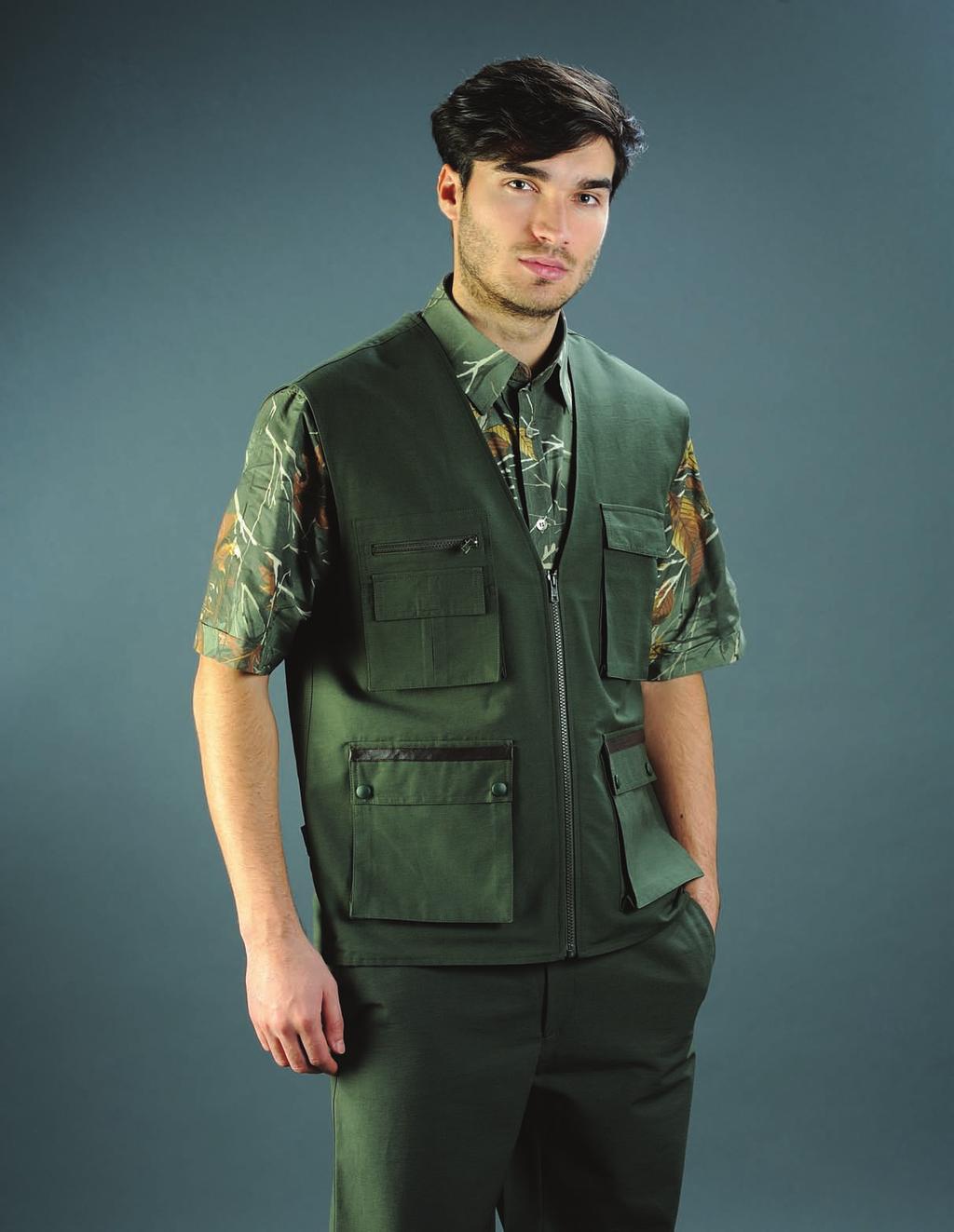 SHIRT CODE 50-3942 Short sleeves Pockets with flaps Camouflage pattern VEST CODE 30-3701 Functional pockets closed with buttons Chest pockets with flap Zippered chest