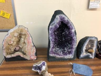 Rocks to paint were also donated by John & Chieko Printz & La Vella & Bill Tomlinson. Wonderful prizes are being made for our Show Wheel of Fortune, thank you.