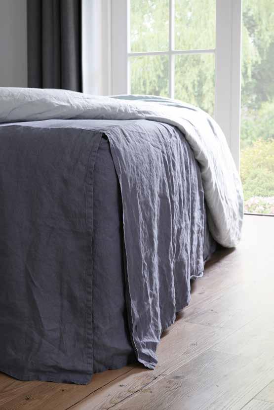 BED MONTPELLIER Anthracite Taupe White Cotton percale top / linen border Bedskirt / bedrok 180x210cm/height 40cm 149,95 BILBAO Cloudy Grey Celadon Copper Laguna Marble Off Black Anthracite White