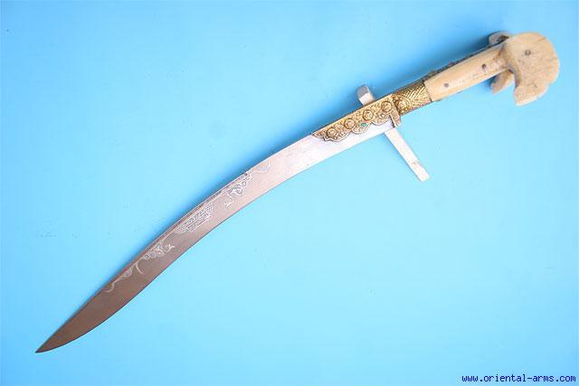 Fine Ottoman Balkan Yataghan sword with very big walrus grips and pommel ears dated to 1289 (1872 in the Gregorian calendar).