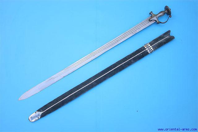 This very fine sword is coming from Bikaner, in Rajasthan, India. The Bikaner armory mark is dot punched into the spine.