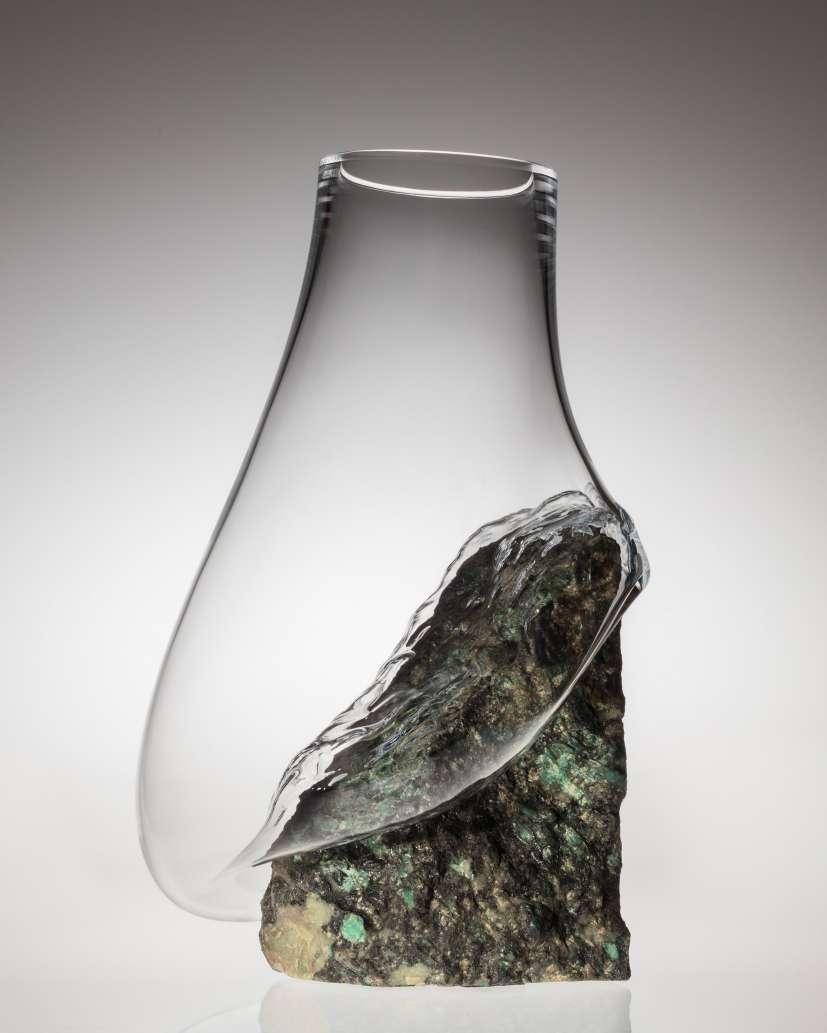 Cristais ESMERALDA vase, 2017 Blownglass, emerald crystal Cristais ESMERALDA vase, 2017 Blownglass, emerald crystal