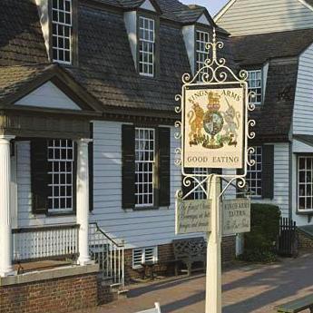 4 Dip a candle in Colonial Williamsburg. 4 Dine in a 1770s tavern.