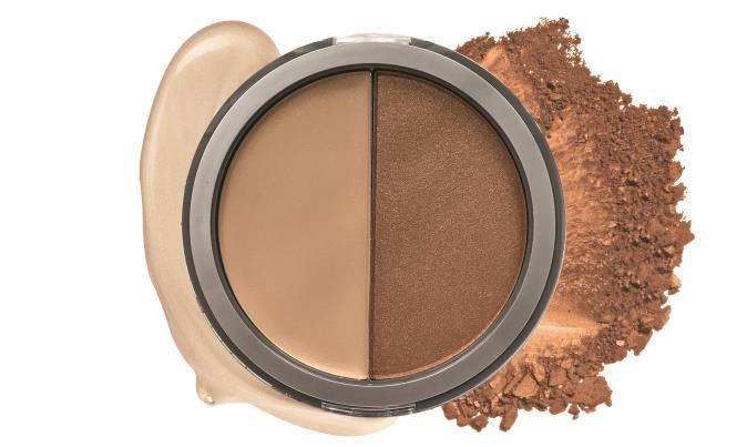 This Duo includes 1 cream highlighter and one powder highlighters for creating the ultimate glow.