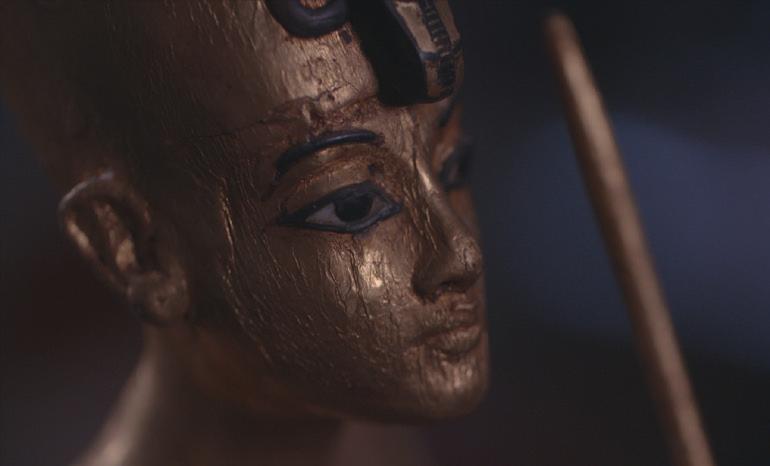 Project structure and other issues The story of «King Tut, the treasure uncovered» brings together different story lines: - The upcoming opening of the Great Egyptian Museum, which places the