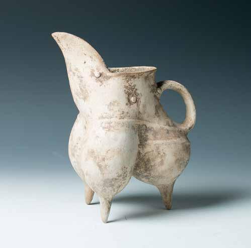 098 大汶口文化晚期 / 公元 3000 年前白陶鬶 Possibly late Dawenkou Culture, 3rd Millenium BC.