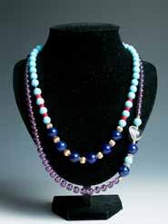 108 项链一组两串 A group of two necklace comprising of a purple transparent beads necklace