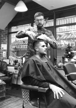 ROBBIE WOODHEAD Introduction to Barbering Introduction to Barbering is purely and simply Barbering for beginners.