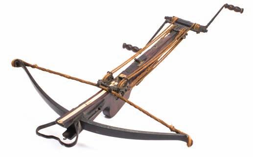 334 334 A FLEMISH TARGET CROSSBOW AND 