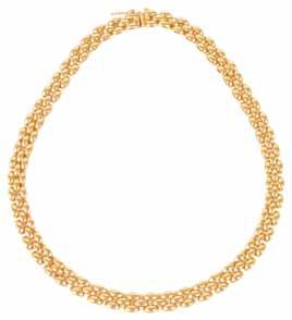 A contemporary Italian 14ct gold necklace of interlocking bar link design having integral push fastening, Approx. weight 29.3 gm 300-500 257.
