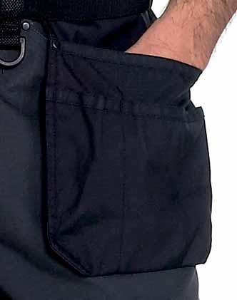 C110 Corner Nailpocket trousers Large flying multipockets. Cargo pocket with a snap fastened flap. Nail pocket and measuring pocket on the right leg. Spacious back pockets.