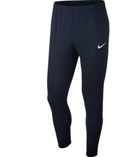 893793 KNIT SHORT 893808 LEAN MOBILITY. MAXIMUM AGILITY. Nike Dry fabric helps you stay dry and comfortable.