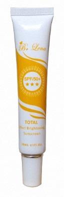 Q Queen Sun Love Sunscreen SPF35+ 30ML e 1FL OZ A multitasking sunscreen that features chemical-free sun protection, ideal protection from the sun's harmful UVA/UVB rays.
