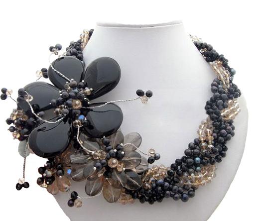 KHU Freshwater Pearls, Crystal, Onyx & Smoky Quartz & Mother