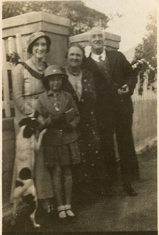 Shortly before the outbreak of the 2 nd World War the family began to spread out over South Africa. Walter Archibald Culley and Mary Rebecca (May) moved to Cape Town.