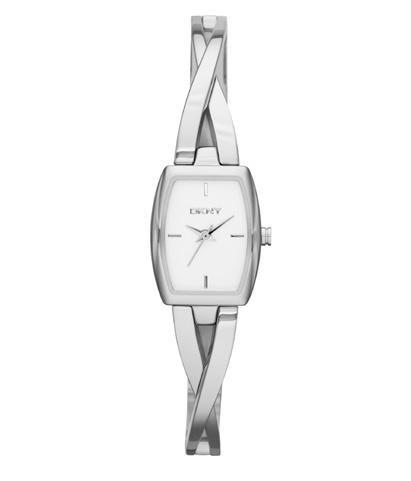 CHAMBERS The Chambers watch is as robust as it is elegant, meeting the demand of today s modern woman.