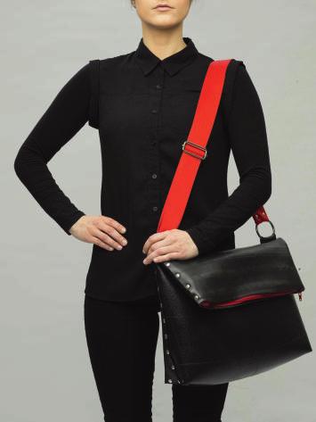 Adjustable seatbelt strap in black or red, min-max length: 66cm