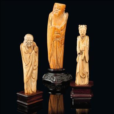 30pm, Christie s South Kensington Bid via Christie s LIVE TM The sale of Japanese Art and Design, on 9 November, features over 450 lots dating to the 1 st /2 nd century AD through to the 1950 s, with