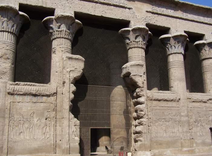 Temple, which is so quiet now that the cruise boats don t stop there, but the walls are being cleaned, as is the ceiling in Dendera, and the beautiful colours are becoming visible.