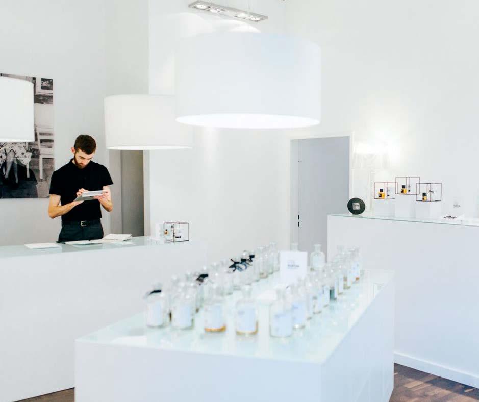 SCENT WORKSHOPS With their purisitcally furnished Berliner scent workshops, the owner of FRAU TONIS PARFUM has created a unique place of calm and tranquility, where perfume aficionados can