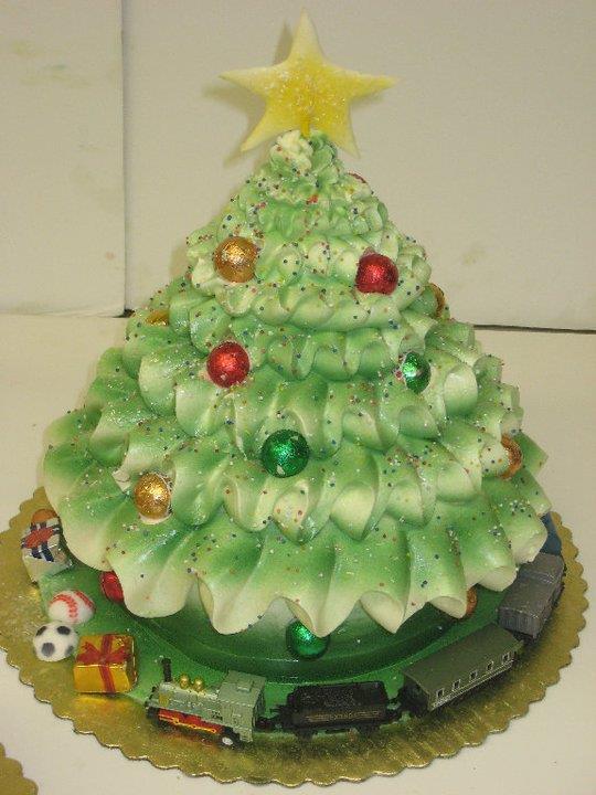 LINCOLN BAKERY TREE CAKES; SANTA, SNOWMAN, & REINDEER GIFT BOXES; GRINCH