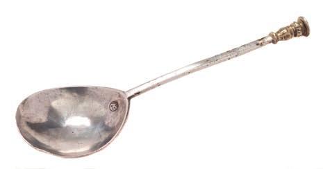 212 A George II silver marrow scoop, maker James Wilks, London, 1753 crested, 22cm. long, together with another George III marrow scoop, London, 1808, crested, 24cm. long, total weight of silver 3.