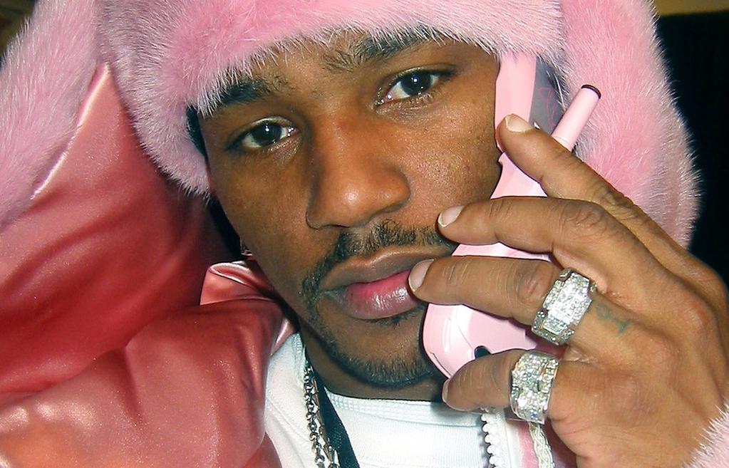 In the mid 2000 s Harlem, NY native Cameron Giles, (AKA Cam Ron), along with his rap crew, The Diplomats took the entire hip-hop music scene by storm.