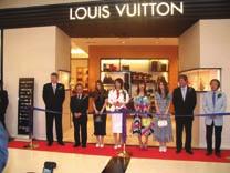 The luxury boutique area is DFS Galleria Okinawa s defining offer, where 13 of the world s leading luxury names each enjoy dedicated boutique space customised to their own exacting requirements.