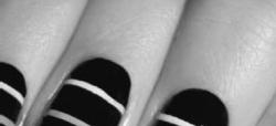 (d) Below is a photograph of a nail art design that a client has selected for a formal event.