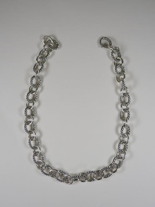 DAVID YURMAN Sterling Silver Large Oval Link Necklace Retailed for $850, sold in one day for $449.