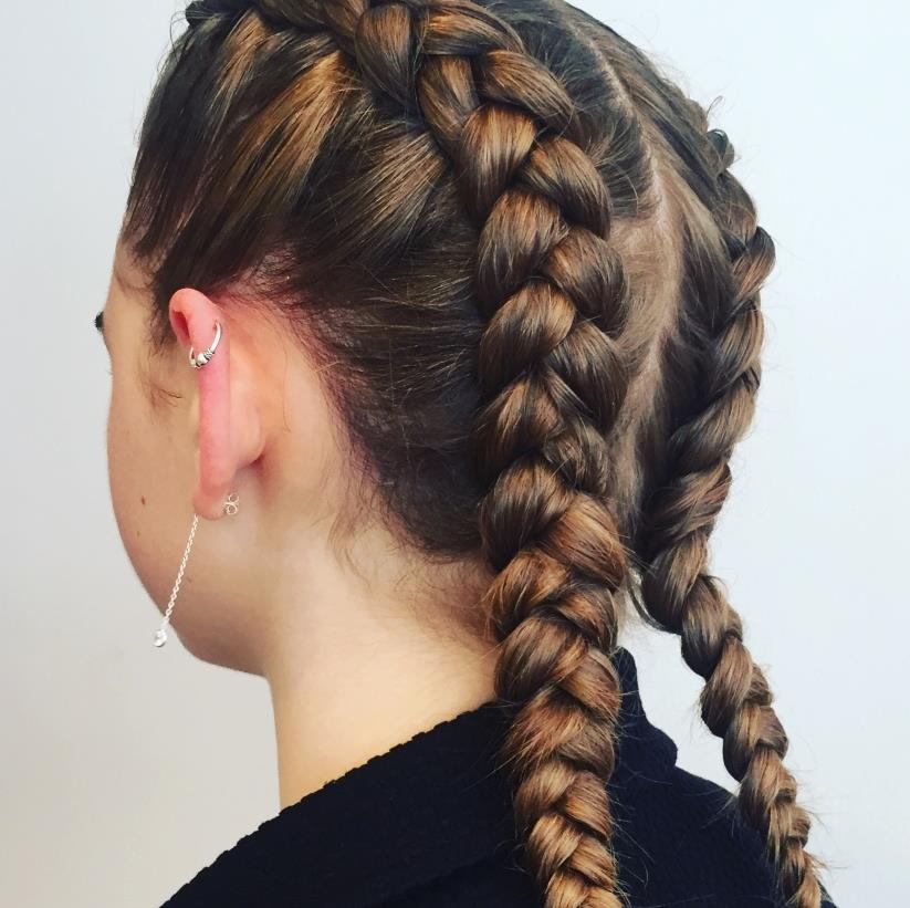 To braid Hair" Wet hair Volume Hair Spray no. 86 Sun Oil no. 94 or 95 One of ZENZ oils and Styling Gel no. 12 or Volume Hair Spray no. 86 To braid hair, we recommend water and Volume Hair Spray no.