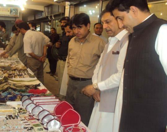 The honorable Chief Guests visited all the stalls setup at Gem Exchange centre. Fifty eight (58) exhibitors participated in the Bazaar, and displayed their products.