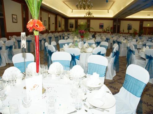 HIRE ITEM COST COST LINEN CODE DESCRIPTION HIRE REPLACEMENT CHAIR COVERS & TIES/BOWS TABLE CLOTHS 1001 Small Cloth - 54" x 54" 1.50 2.50 1002 Medium Cloth - 70" x 70" 1.75 8.
