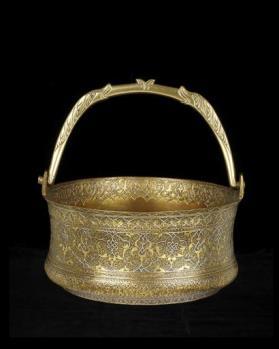 209 Zain al-din, North-West Iran or Turkey, around 1500 Bucket of engraved brass with silver inlay, the