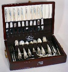 Lot of sterling silver coffee spoons, etc. Cased sterling silver carving set.