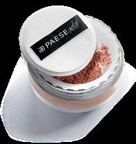 Powder is ideal for underlining the cheekbones, it can be used on the décolletage and arms.