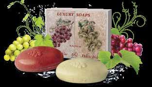 120 g TRANSPARENT (GLYCERIN) SOAPS In recent years, global trends require the use of the so-called transparent soaps, soaps per kilo, due to their softness and attractive appearance.