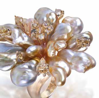 DIAMONDS GOLD KESHI COLLECTION WARM HUES OF GLISTENING GOLDEN PEARLS AND COGNAC DIAMONDS MINGLE FOR A SPECTACULAR