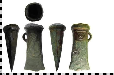 There are only three Sompting Type axes on the PAS database, a handful of Early Iron Age razors and no Gündlingen Type swords at all.