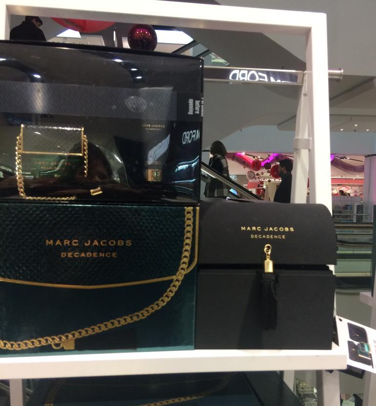 Marc Jacobs - Decadence 1. Satin Container with Tassel. 2.