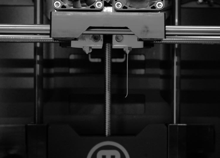 LOADING MAKERBOT FILAMENT CONTINUED 7 Stop Extrusion After a few moments, you should see a thin string of the MakerBot ABS Filament come out of the right