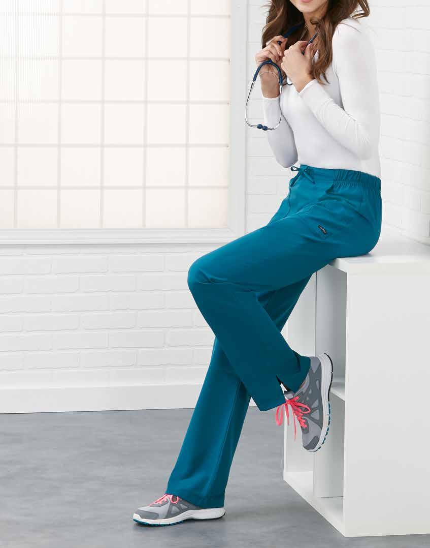 Striding for perfection EXTREME COMFY PANT EXTREME COMFY PANT Relaxed fit and slightly flared leg to ensure the ultimate comfort Full elastic waist design with drawstring closure Multi-pockets all in