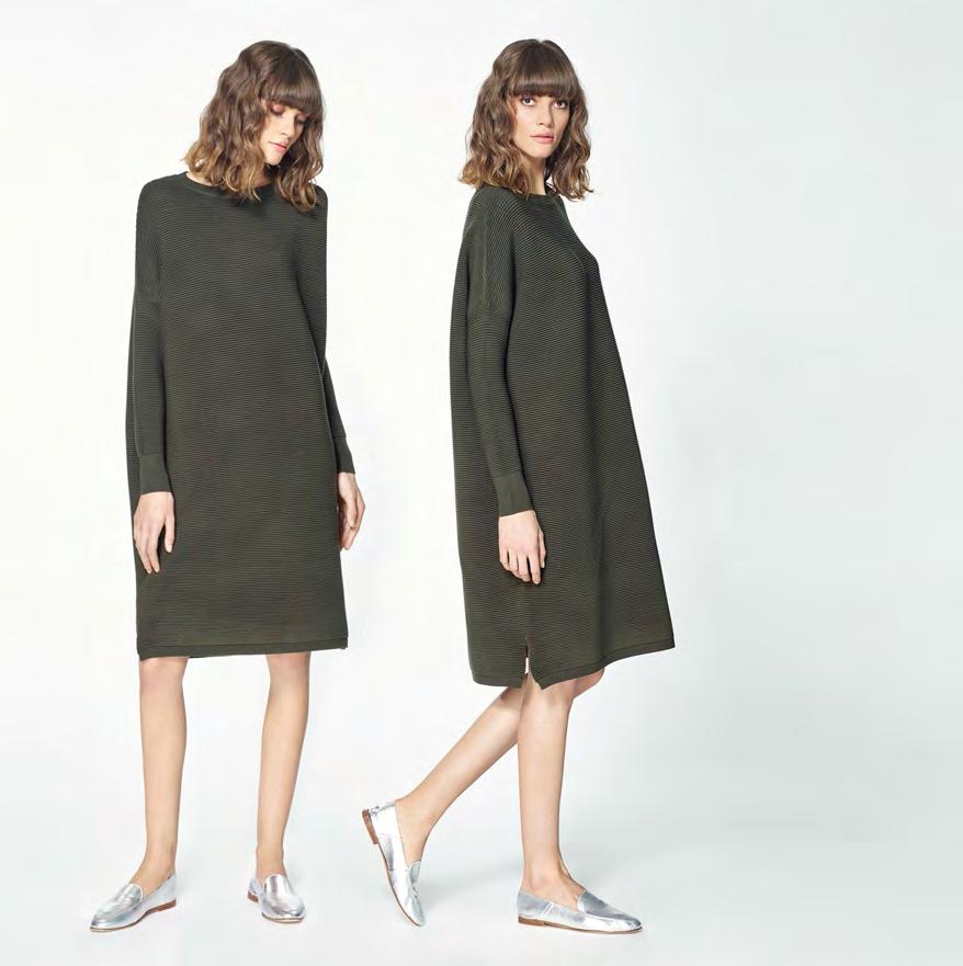 P160469C Relaxed Fit Knitted Dress with Silk Panel Green P170456B Ribbed jumper dress with