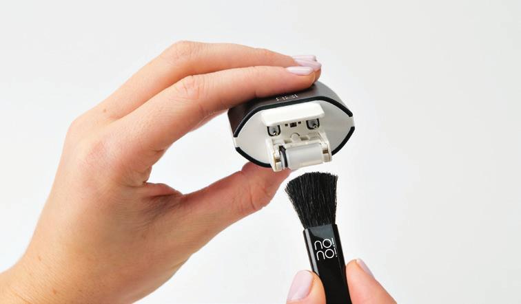 Remove the Thermicon Tip. 3. Gently brush the inside of the Tips clean. [FIGURE G] 4. Brush debris out and away from the socket and roller.