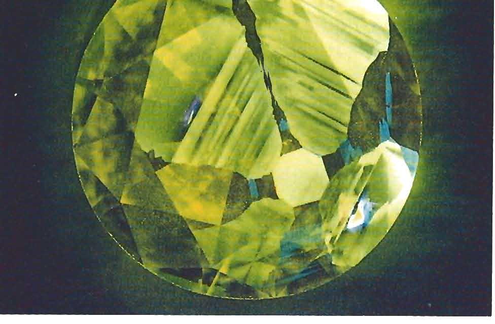 Magnified 20 x ; four-horn exposure. Fluorescence to X-Rays. The De Beers synthetic diamonds were tested with a conventional X-ray unit operating at 72 kv and 13 ma for several seconds of exposure.