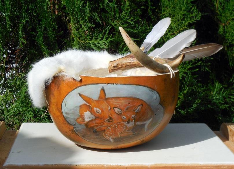Page 10 ODA Newsletter January 2016 Jean Zawicki shares more of her recent gourd projects In the late nineties, my youngest son gave me some horns then a classmate gave me more and a neighbor gave me