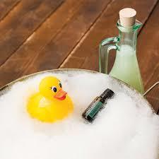 DIY Bubble Bath Bubble bath is great to use for all ages! However, most commercial bubble baths are full of artificial chemicals and fragrances and can be irritating to your skin.