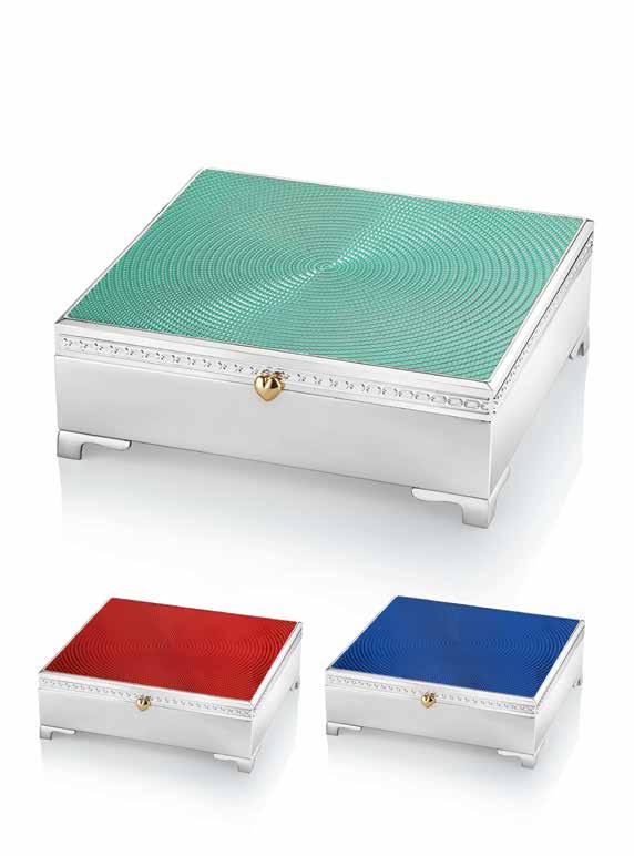 Resplendently Regal Add a touch of royalty to your surroundings with these opulent treasure boxes.