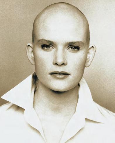 THE JANINE HARPER STORY I was diagnosed with alopecia at the age of 11 and lost all my hair. I felt unattractive, inferior, inhibited and very depressed.